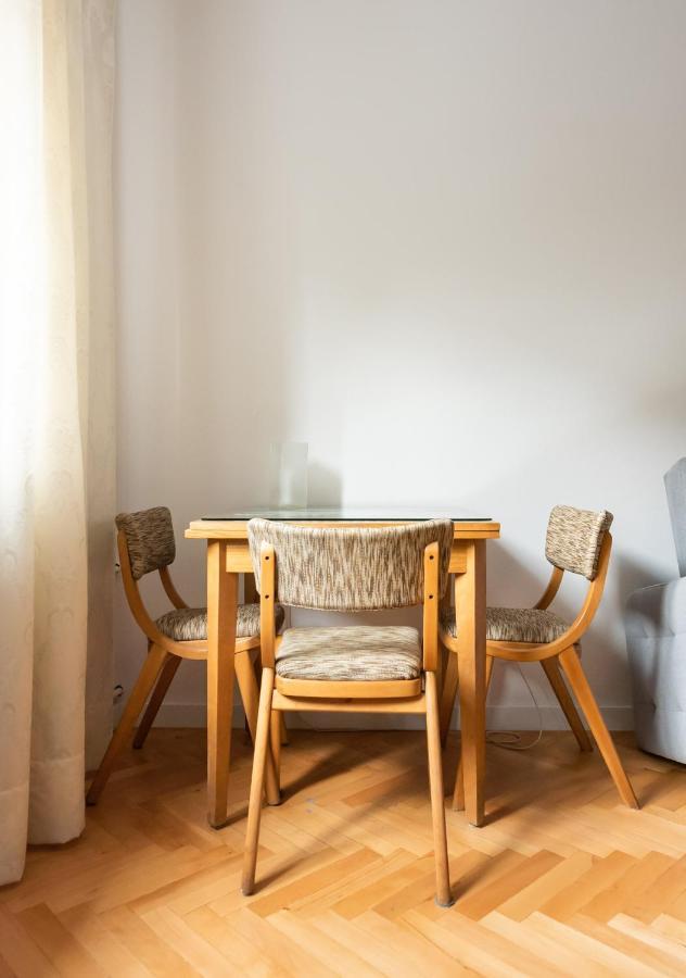 Plac Zbawiciela 3-Bedroom Apartment Warsaw Exterior photo
